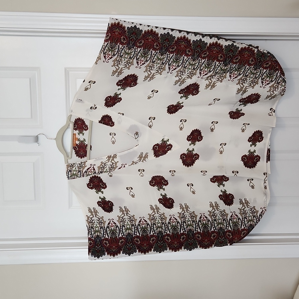 Clothing bundles 4 for 15 Beach cover up ALL CLOTHING. 4 FOR $15!!! - Picture 7 of 8